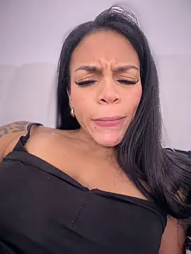 Charly  online show from February 25, 2026, 9:35 pm