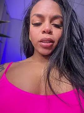 Snapshot of Charly_ chatting on August 5, 2026, 4:32 pm Charly online show from August 5, 2026, 4:32 pm