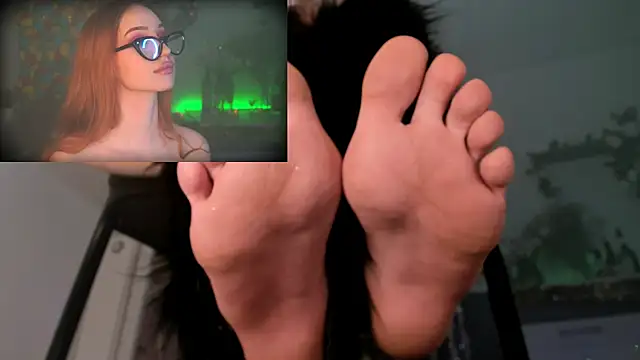 Snapshot of DorothyGilbert1 chatting on December 15, 2024, 6:04 pm DorothyGilbert1 online show from December 15, 2024, 6:04 pm