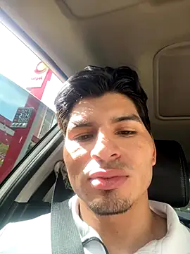 Snapshot of wild_col_ chatting on September 22, 2025, 8:11 pm wild col online show from September 22, 2025, 8:11 pm