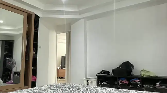 claudiacvc95 online show from January 23, 2025, 8:46 am