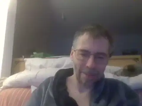 Snapshot of ptitcanard60600 chatting on December 11, 2024, 10:38 pm ptitcanard60600 online show from December 11, 2024, 10:38 pm