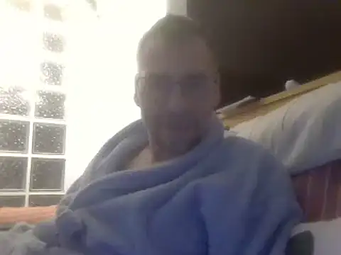 Snapshot of ptitcanard60600 chatting on January 8, 2025, 11:41 pm ptitcanard60600 online show from January 8, 2025, 11:41 pm