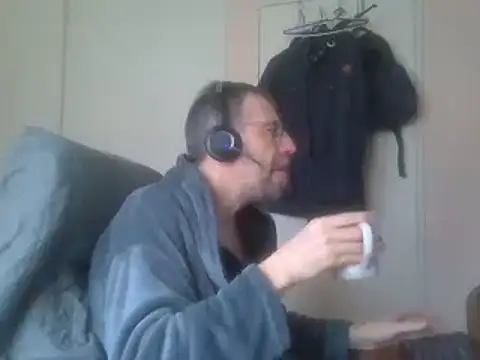 Snapshot of ptitcanard60600 chatting on January 30, 2025, 1:10 pm ptitcanard60600 online show from January 30, 2025, 1:10 pm