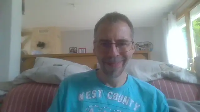 Snapshot of ptitcanard60600 chatting on September 9, 2025, 1:54 pm ptitcanard60600 online show from September 9, 2025, 1:54 pm