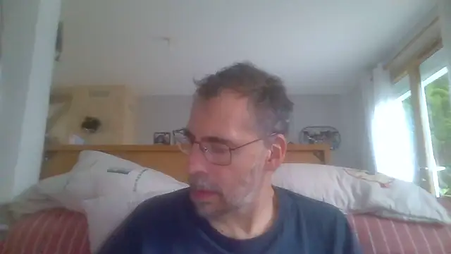 Snapshot of ptitcanard60600 chatting on September 14, 2025, 5:23 pm ptitcanard60600 online show from September 14, 2025, 5:23 pm