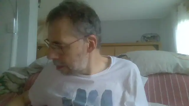 Snapshot of ptitcanard60600 chatting on September 15, 2025, 5:13 pm ptitcanard60600 online show from September 15, 2025, 5:13 pm