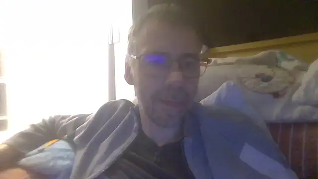 Snapshot of ptitcanard60600 chatting on November 5, 2025, 10:32 pm ptitcanard60600 online show from November 5, 2025, 10:32 pm