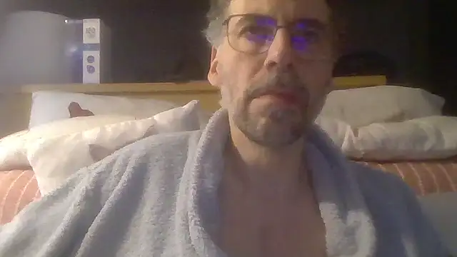 Snapshot of ptitcanard60600 chatting on November 30, 2025, 10:47 pm ptitcanard60600 online show from November 30, 2025, 10:47 pm