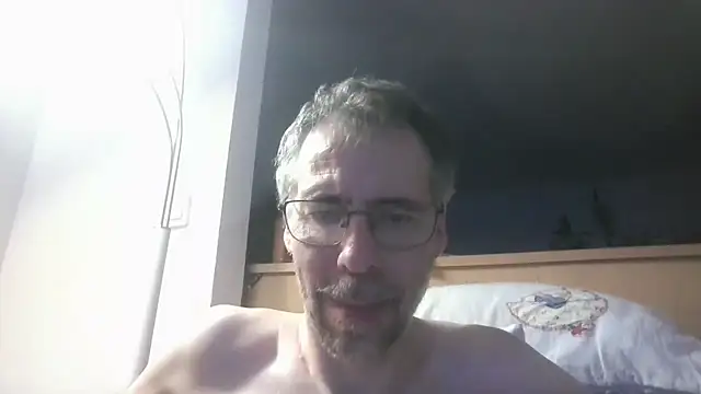 ptitcanard60600 online show from July 8, 2026, 10:03 pm