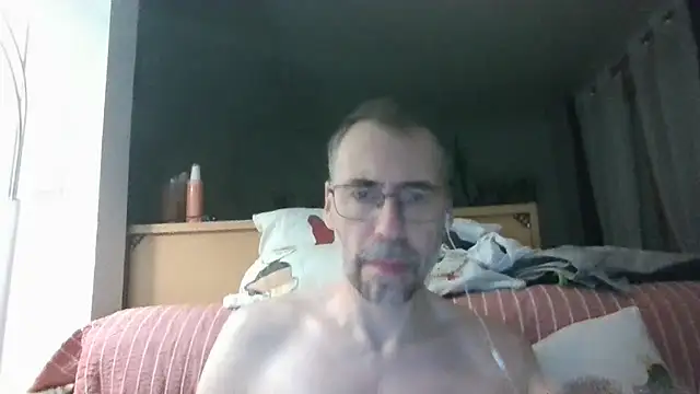 ptitcanard60600 online show from August 6, 2026, 9:49 pm