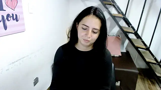 samantha baby  online show from January 3, 2025, 2:21 am