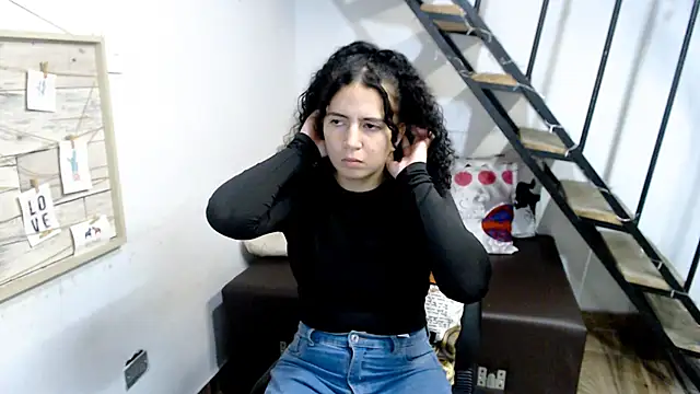 samantha baby  online show from February 15, 2025, 2:58 am