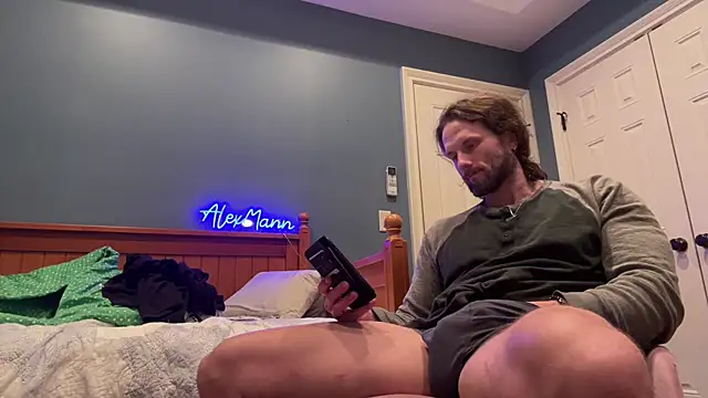 Snapshot of alexmannd chatting on December 17, 2024, 3:50 am alexmannd online show from December 17, 2024, 3:50 am