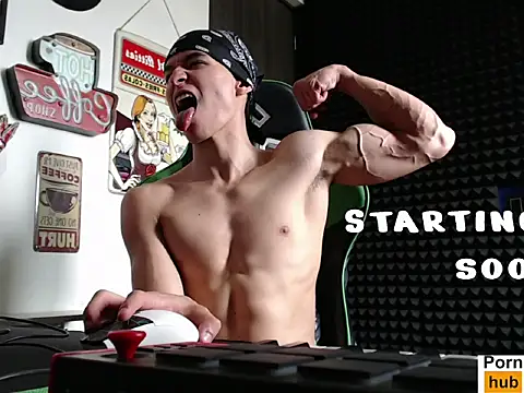 Snapshot of Curly_Angel24 chatting on January 8, 2026, 9:06 pm Curly Angel24 online show from January 8, 2026, 9:06 pm