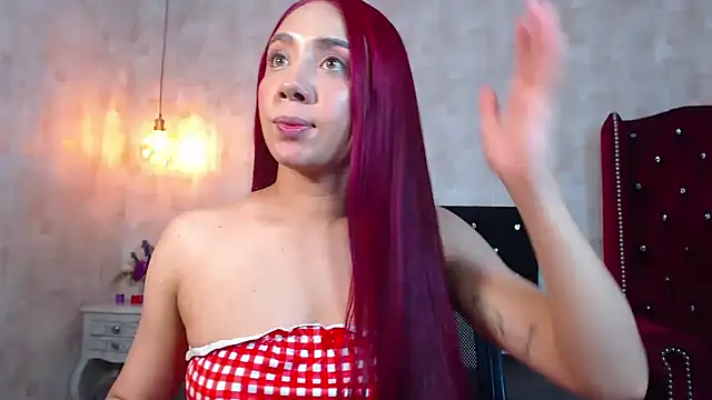 IsabelaLatina online show from June 24, 2026, 5:17 am
