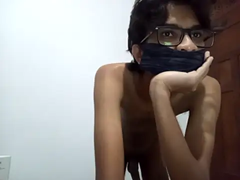 Snapshot of kushan_Madu chatting on April 4, 2026, 3:42 pm kushan Madu online show from April 4, 2026, 3:42 pm