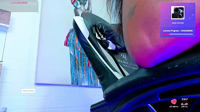 KAROL-SCOTT online show from April 25, 2026, 7:00 pm
