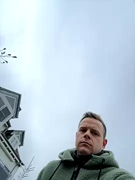 Snapshot of Danii0790 chatting on November 16, 2025, 9:48 am Danii0790 online show from November 16, 2025, 9:48 am