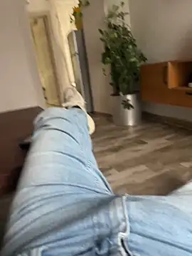 Snapshot of bodrumbeyi chatting on January 6, 2026, 12:42 pm bodrumbeyi online show from January 6, 2026, 12:42 pm