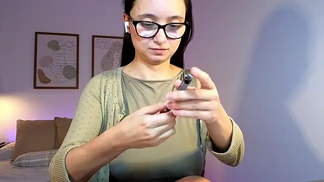 leyla babe online show from December 18, 2024, 2:17 pm