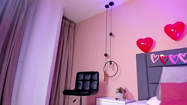 NoraDasilva online show from February 16, 2025, 2:53 am