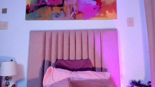 NoraDasilva online show from March 18, 2025, 10:58 pm