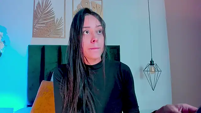 NoraDasilva online show from February 14, 2026, 12:24 pm