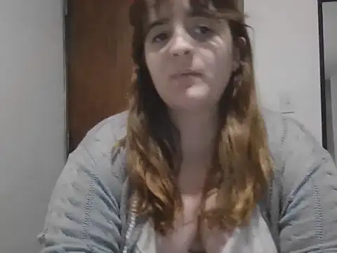 Snapshot of Bombon_ok chatting on October 12, 2025, 6:45 am Bombon ok online show from October 12, 2025, 6:45 am