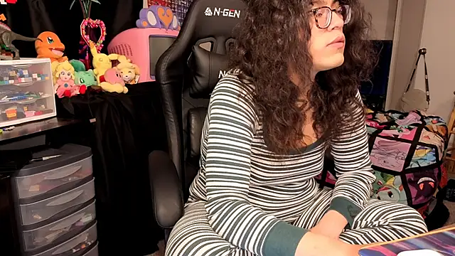 ShinyCherub online show from October 5, 2025, 2:32 am