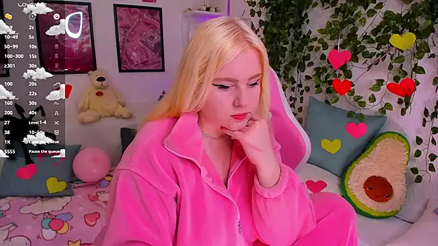 art lovee online show from February 22, 2026, 1:18 am