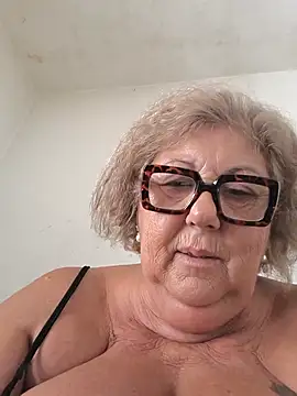 Snapshot of Merilulla chatting on July 13, 2026, 11:46 am Merilulla online show from July 13, 2026, 11:46 am