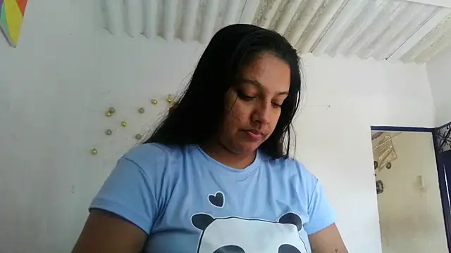 Snapshot of almaswan1 chatting on December 10, 2024, 5:22 pm almaswan1 online show from December 10, 2024, 5:22 pm