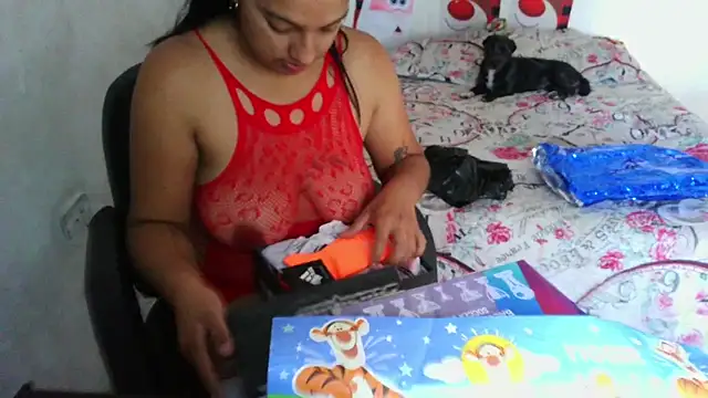 Snapshot of almaswan1 chatting on December 23, 2024, 3:12 pm almaswan1 online show from December 23, 2024, 3:12 pm