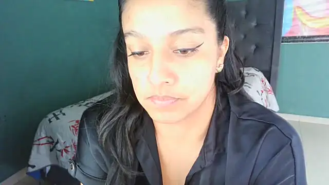 Snapshot of almaswan1 chatting on October 29, 2025, 5:04 pm almaswan1 online show from October 29, 2025, 5:04 pm