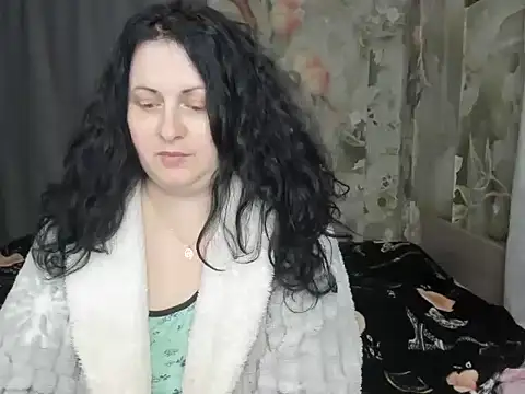 Lillian2 online show from March 12, 2026, 8:04 pm