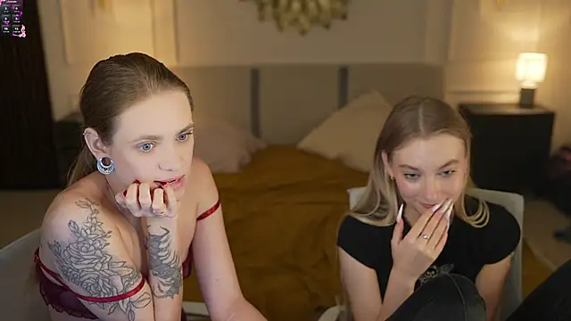 Snapshot of Angy_Netal chatting on October 1, 2025, 10:21 am Angy Netal online show from October 1, 2025, 10:21 am