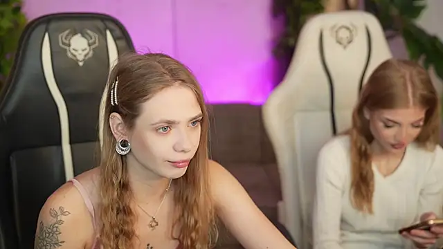 Snapshot of Angy_Netal chatting on October 20, 2025, 6:47 am Angy Netal online show from October 20, 2025, 6:47 am