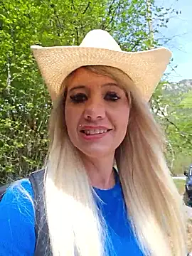 Sexy Sparkling  online show from May 4, 2026, 10:00 am