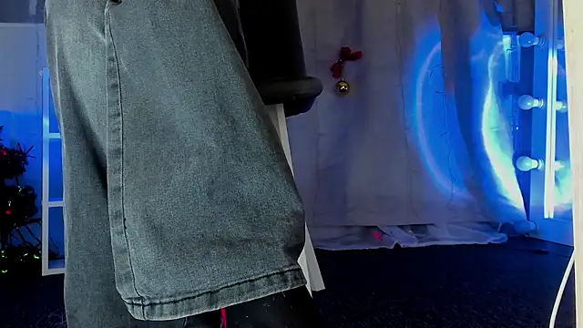 MipsyMipson online show from December 29, 2024, 1:49 pm