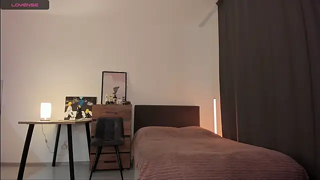 Snapshot of Alice_Dias chatting on September 27, 2025, 2:22 pm Alice Dias online show from September 27, 2025, 2:22 pm