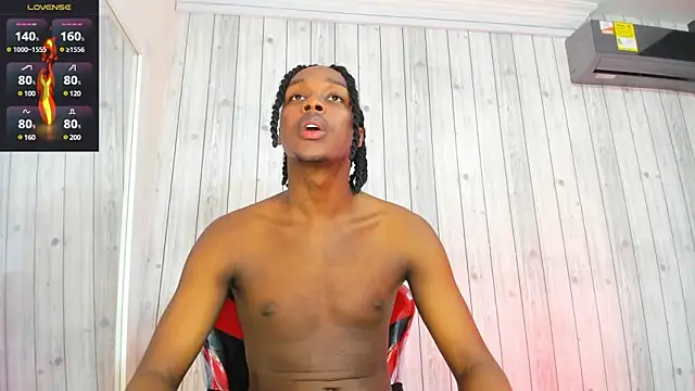 Snapshot of DominicSccott chatting on February 14, 2025, 12:03 pm DominicSccott online show from February 14, 2025, 12:03 pm