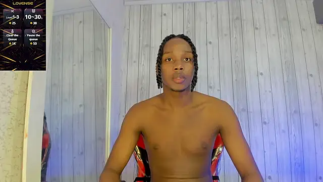 Snapshot of DominicSccott chatting on February 16, 2025, 12:32 pm DominicSccott online show from February 16, 2025, 12:32 pm