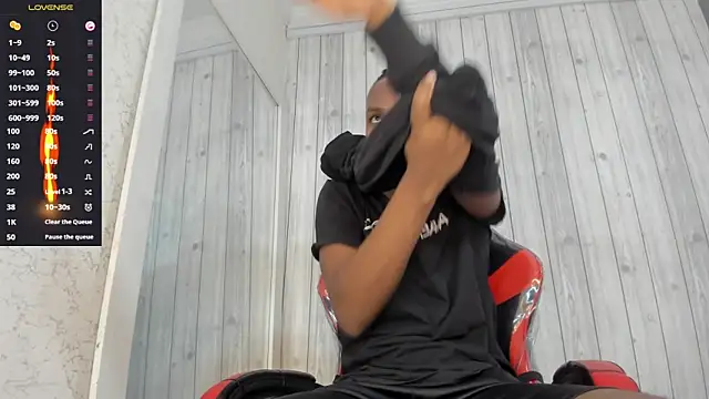 Snapshot of DominicSccott chatting on March 12, 2025, 12:57 pm DominicSccott online show from March 12, 2025, 12:57 pm