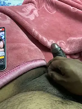 Snapshot of Honeydick7 chatting on January 15, 2025, 5:58 pm Honeydick7 online show from January 15, 2025, 5:58 pm