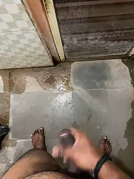 Snapshot of Honeydick7 chatting on January 20, 2025, 4:21 am Honeydick7 online show from January 20, 2025, 4:21 am