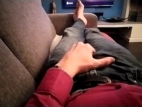 Snapshot of jk1981jk chatting on February 2, 2025, 7:25 pm jk1981jk online show from February 2, 2025, 7:25 pm