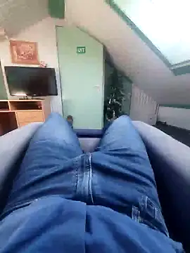 Snapshot of jk1981jk chatting on March 2, 2025, 2:54 pm jk1981jk online show from March 2, 2025, 2:54 pm