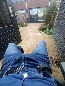 Snapshot of jk1981jk chatting on March 9, 2025, 1:37 pm jk1981jk online show from March 9, 2025, 1:37 pm