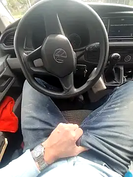 Snapshot of jk1981jk chatting on October 2, 2025, 11:06 am jk1981jk online show from October 2, 2025, 11:06 am